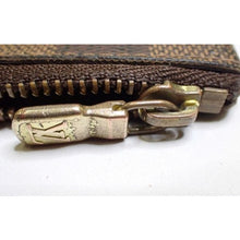 Load image into Gallery viewer, Louis Vuitton Damier pochette Claire key ring