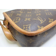 Load image into Gallery viewer, Louis Vuitton Sologne crossbody bag