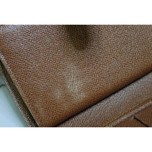 Load image into Gallery viewer, Louis Vuitton Kiss lock wallet
