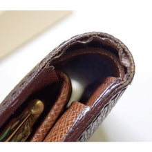 Load image into Gallery viewer, Louis Vuitton Kiss lock wallet