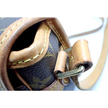 Load image into Gallery viewer, Louis Vuitton Sologne crossbody bag