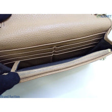 Load image into Gallery viewer, Gucci Soho wallet Calfskin Chain Camelia