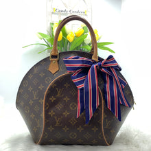 Load image into Gallery viewer, LOUIS VUITTON Monogram Ellipse MM