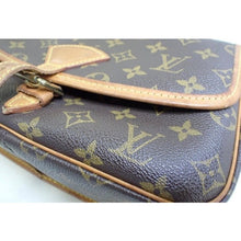 Load image into Gallery viewer, Louis Vuitton Sologne crossbody bag