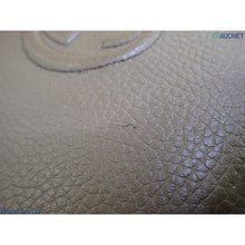 Load image into Gallery viewer, Gucci Soho wallet Calfskin Chain Camelia