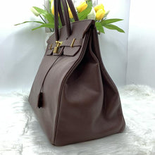 Load image into Gallery viewer, Hermès Birkin 40 size Chocolate Brown Togo Leather Shoulder Bag