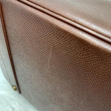 Load image into Gallery viewer, Hermès Birkin 40 size Chocolate Brown Togo Leather Shoulder Bag