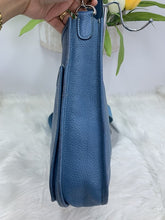 Load image into Gallery viewer, Hermès Evelyne Jean Togo Blue Leather Shoulder Bag