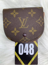 Load image into Gallery viewer, Louis Vuitton Brown Coin Pouch Vintage Wallet