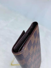 Load image into Gallery viewer, Louis Vuitton Brown De International Wallet
