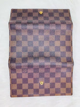 Load image into Gallery viewer, Louis Vuitton Brown De International Wallet