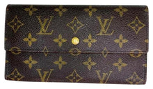 Load image into Gallery viewer, Louis Vuitton Brown International Wallet