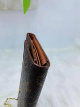 Load image into Gallery viewer, Louis Vuitton Brown International Wallet