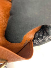 Load image into Gallery viewer, Louis Vuitton Brown Pocket Agenda Cover Wallet