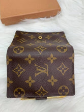 Load image into Gallery viewer, Louis Vuitton Brown Pocket Agenda Cover Wallet