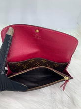 Load image into Gallery viewer, Louis Vuitton Fuchsia Emilie Wallet