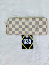 Load image into Gallery viewer, Louis Vuitton Rose Ballerine Zippy Azur Wallet