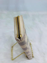 Load image into Gallery viewer, Louis Vuitton Rose Ballerine Zippy Azur Wallet