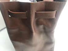 Load image into Gallery viewer, Hermès Birkin 40 size Chocolate Brown Togo Leather Shoulder Bag
