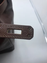 Load image into Gallery viewer, Hermès Birkin 40 size Chocolate Brown Togo Leather Shoulder Bag
