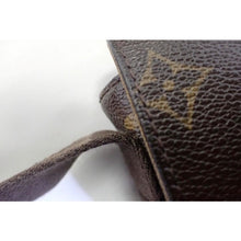 Load image into Gallery viewer, Louis Vuitton messenger body
