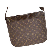 Load image into Gallery viewer, Louis Vuitton messenger body
