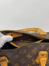 Load image into Gallery viewer, LOUIS VUITTON Speedy  30

