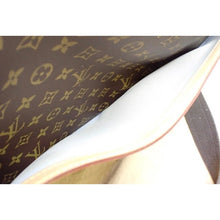 Load image into Gallery viewer, Louis Vuitton Reporter GM
