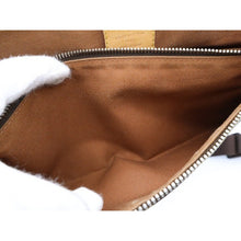 Load image into Gallery viewer, Louis Vuitton messenger body
