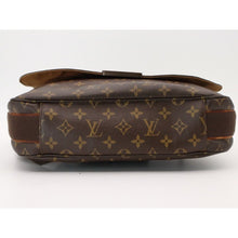Load image into Gallery viewer, Louis Vuitton messenger body
