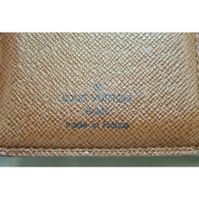 Load image into Gallery viewer, Louis Vuitton Kiss lock wallet
