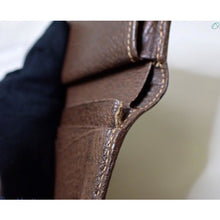 Load image into Gallery viewer, Gucci kisslock Wallet
