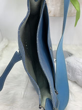 Load image into Gallery viewer, Hermès Evelyne Jean Togo Blue Leather Shoulder Bag
