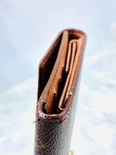 Load image into Gallery viewer, Louis Vuitton Brown International Wallet
