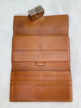 Load image into Gallery viewer, Louis Vuitton Brown International Wallet
