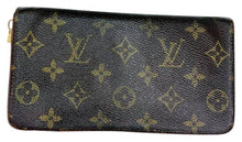 Load image into Gallery viewer, Louis Vuitton Brown Zippy Wallet
