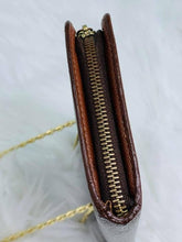 Load image into Gallery viewer, Louis Vuitton Brown Zippy Wallet
