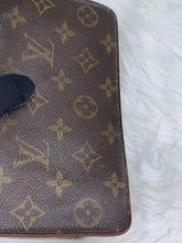 Load image into Gallery viewer, Louis Vuitton Brown Zippy Wallet
